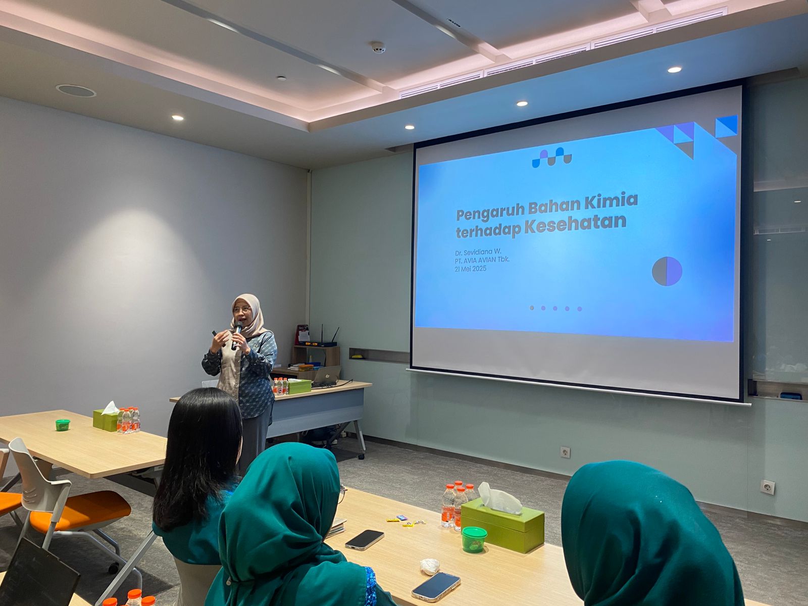 HR TRAINING-2025-5915-1964